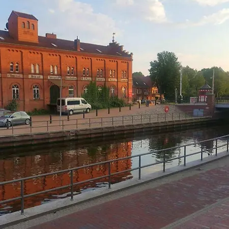 Klein-tjücher-grashaus 4 Upgant-Schott