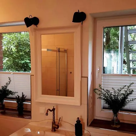 Klein-tjuecher-grashaus 4 *